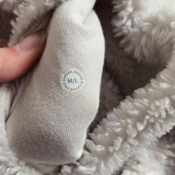 Lululemon Scuba Oversized Fleece Funnel Neck in Bone - Picture 7 of 11